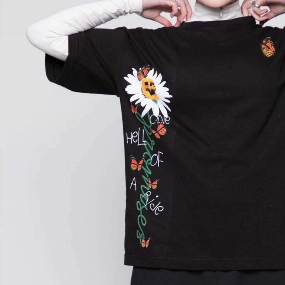NWOT Broken Promises Emotional Rollercoaster Graphic Tee - Picture 2 of 13